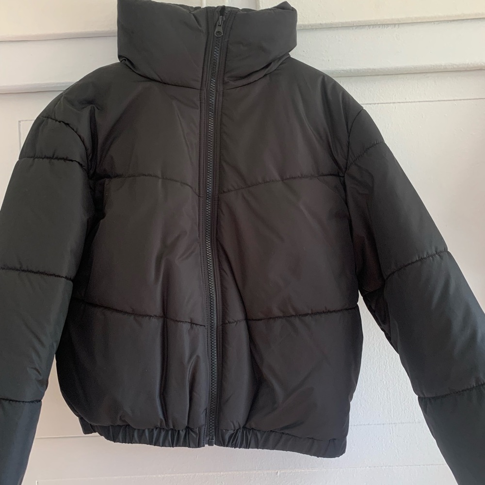 black puffer